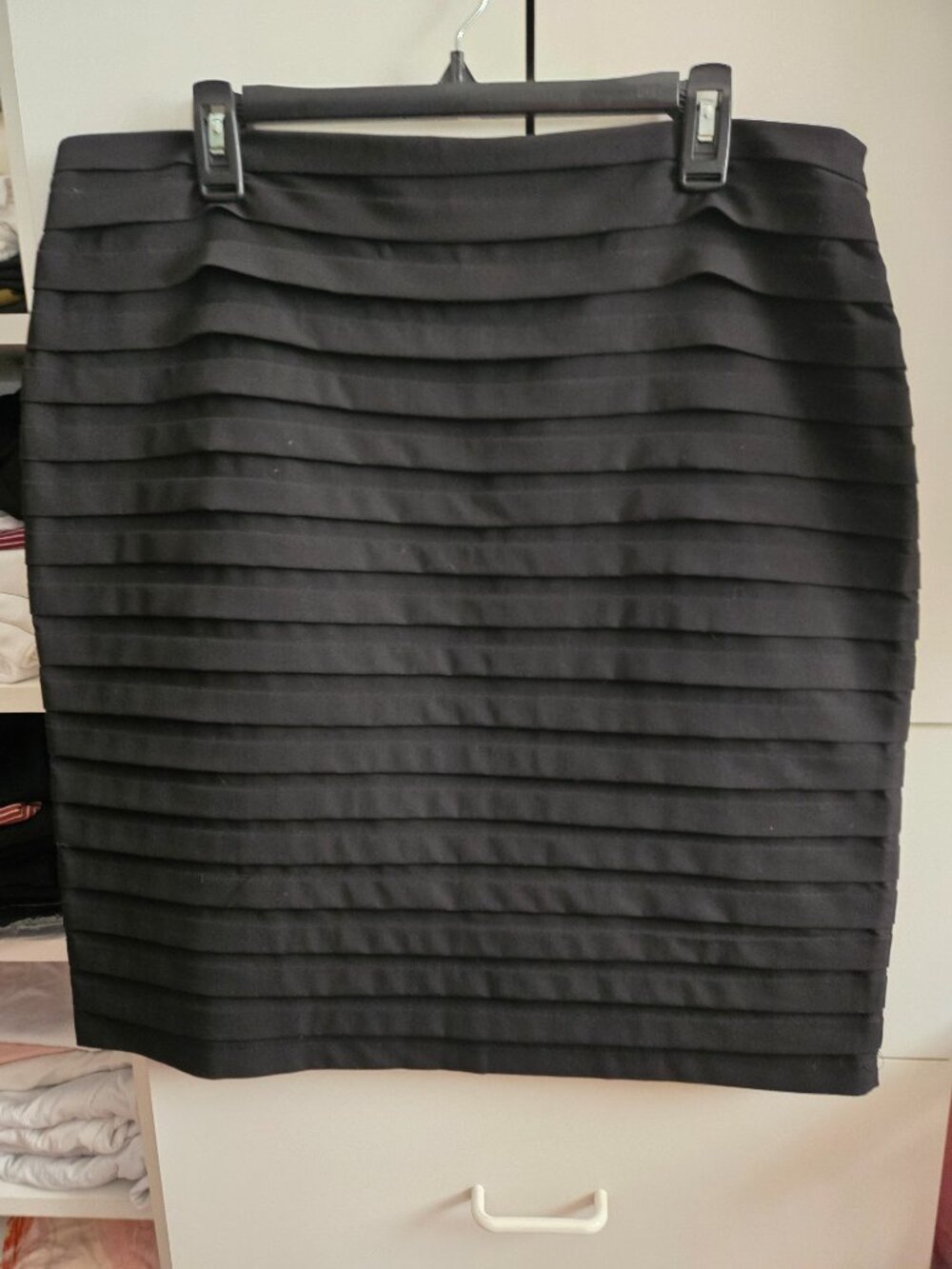 NWT Larry Levine Stretch Black Skirt 16